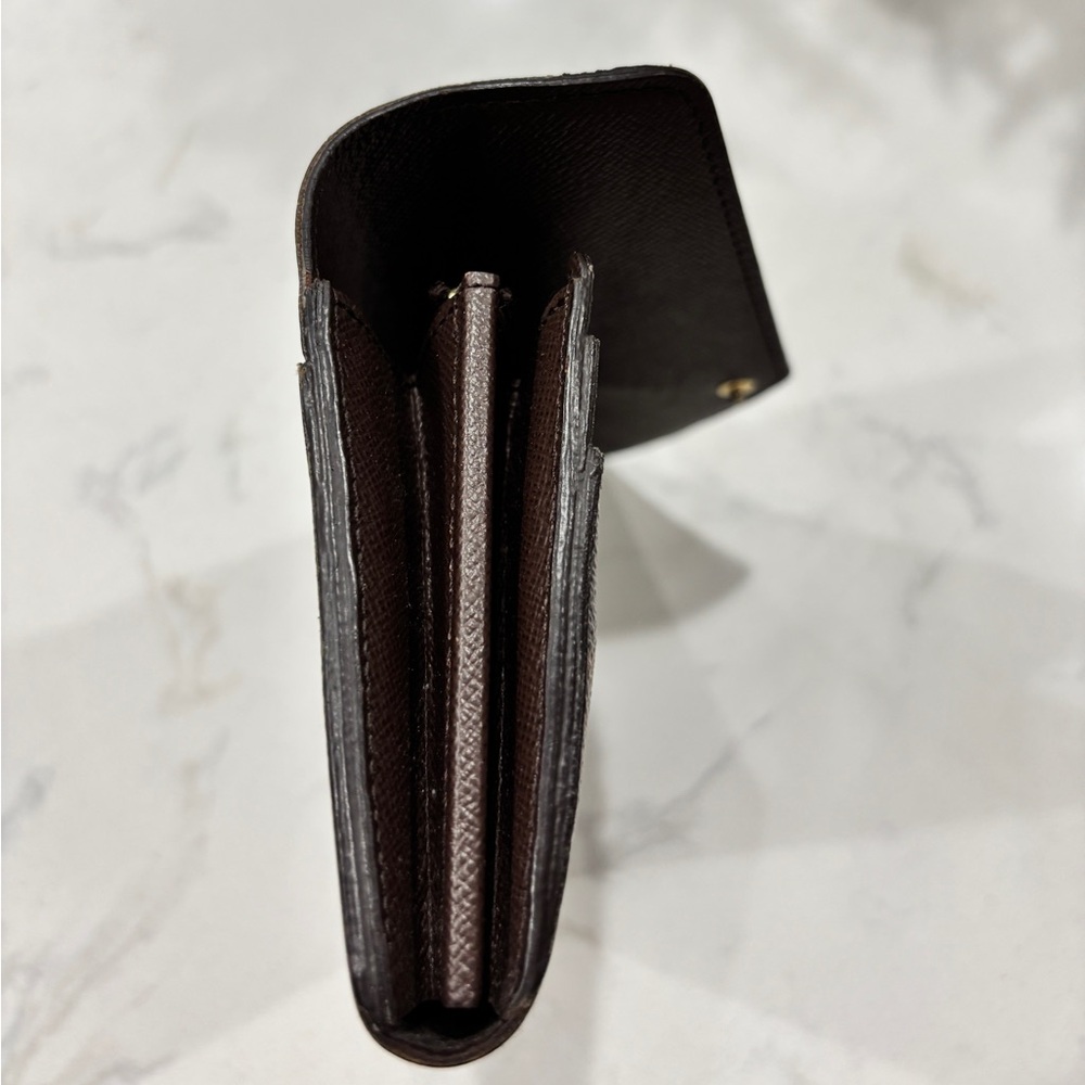 AUTHENTIC LOUIS VUITTON SARAH WALLET - Picture 6 of 8